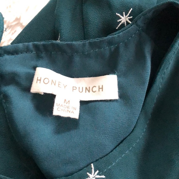 Honey punch green mini dress. - Picture 6 of 7